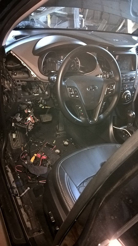 Відновлення проводки в салоні автомобіля Hyundai Santa FE